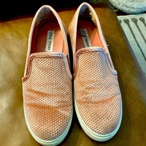 Soft Velvety Pink Steve Madden Slip On Shoes
